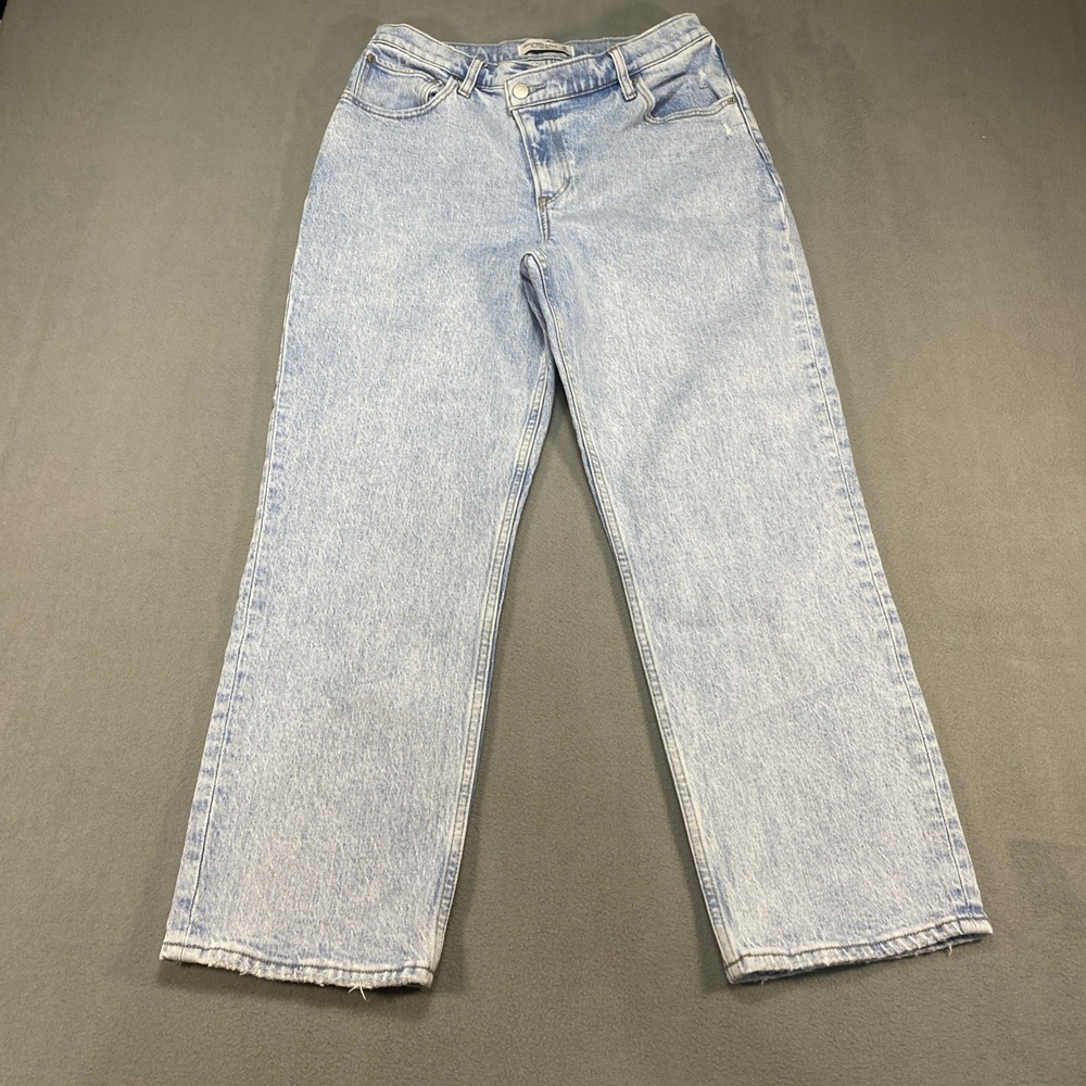 Abercrombie & Fitch Women's Jeans 29/8 90s Straight Ultra High Rise Light Wash